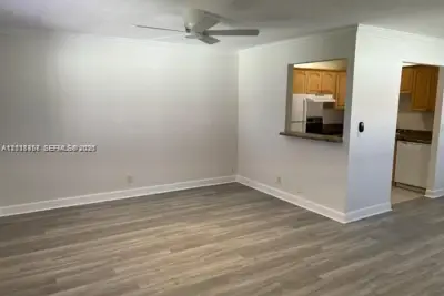594 Saxony M, Delray Beach: photo 1 of 8