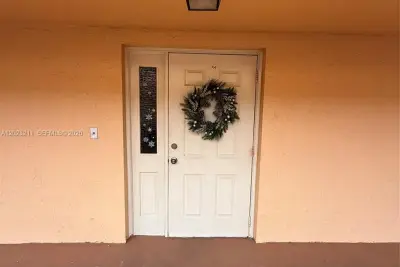 450 Commodore Dr #306, Plantation: photo 1 of 24