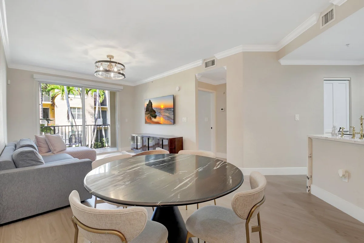 1803 N Flagler Dr #203, West Palm Beach: photo 1 of 22