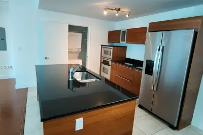 1900 N Bayshore Dr #3717, Miami: photo 1 of 21