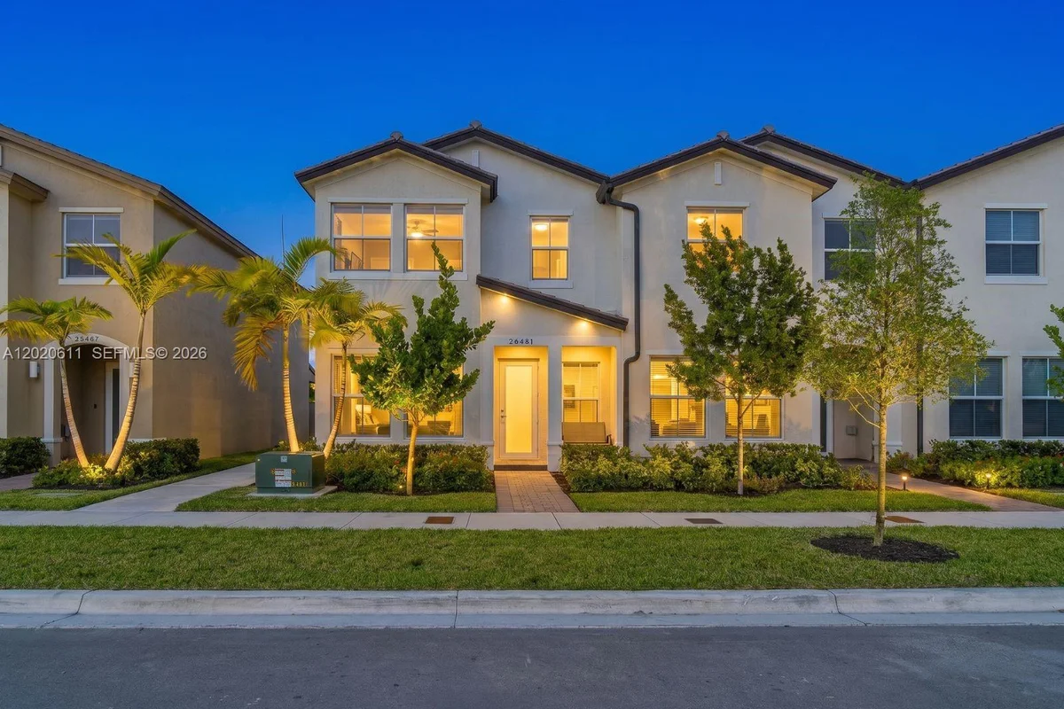 26455 SW 148th Ave, Homestead: photo 1 of 35