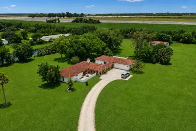 1029 Arabian Dr, Loxahatchee: photo 1 of 14