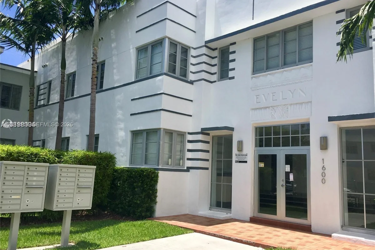 1600 Euclid Ave #203, Miami Beach: photo 1 of 4