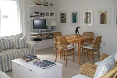 290 Sunrise Dr #208, Key Biscayne: photo 1 of 28