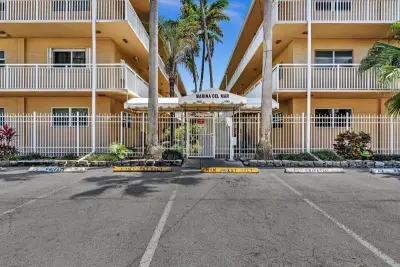 1510 SE 15th St #308, Fort Lauderdale: photo 1 of 34