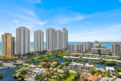 16500 Collins Ave #2451, Sunny Isles Beach: photo 1 of 32