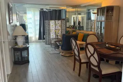 9401 Sunrise Lakes Blvd #109, Sunrise: photo 1 of 20