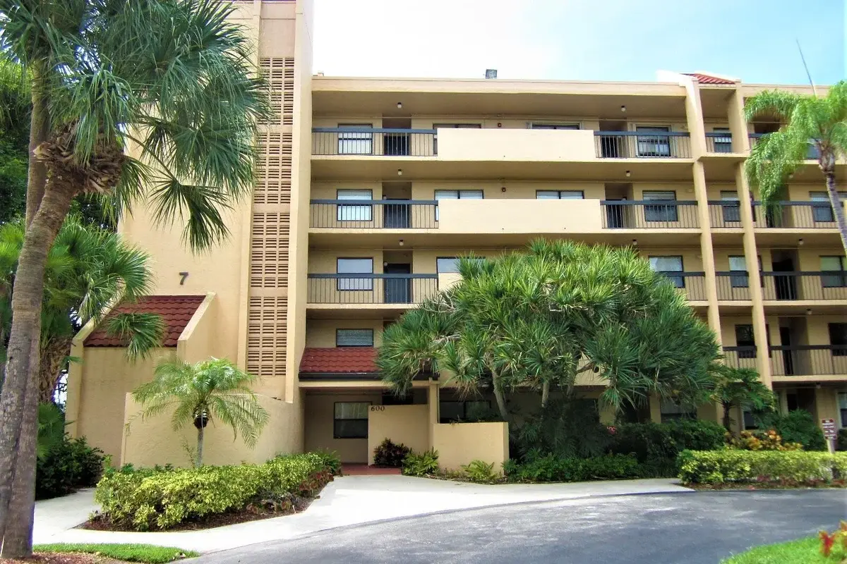 600 Egret Cir #7201, Delray Beach: photo 1 of 31