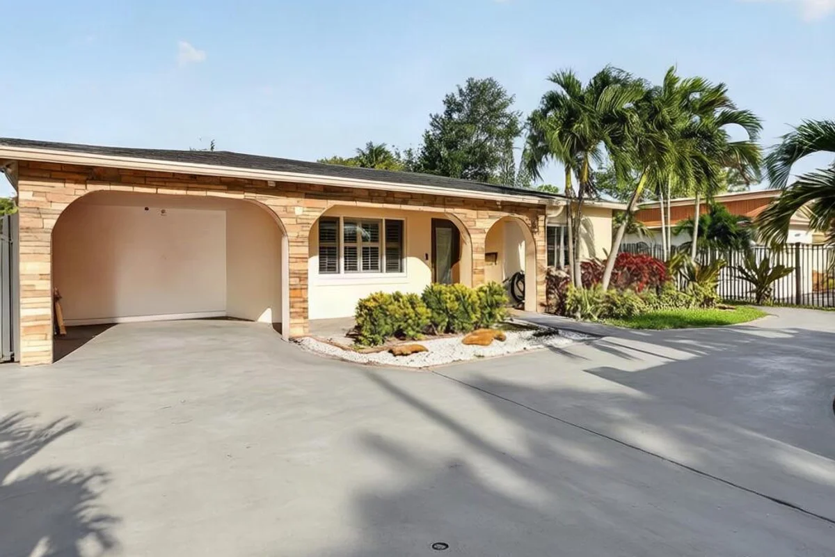 1412 NE 15th Ave, Fort Lauderdale: photo 1 of 75
