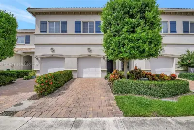 1119 Vermilion Dr, Lake Worth: photo 1 of 38