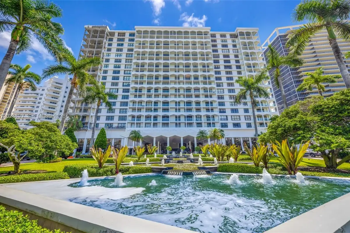 9801 Collins Ave #11M, Bal Harbour: photo 1 of 29