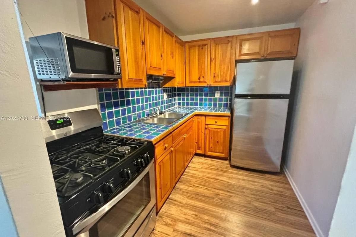 2201 Brickell Ave #61, Miami: photo 1 of 10