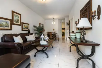 12704 SW 131st Ter, Miami: photo 1 of 20