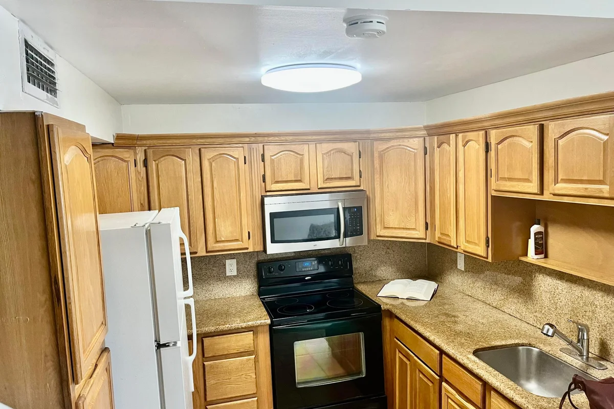 15385 S Dixie Hwy #12, Palmetto Bay: photo 1 of 10