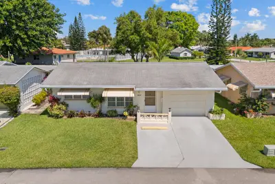 5017 NW 49th Rd, Tamarac: photo 1 of 32
