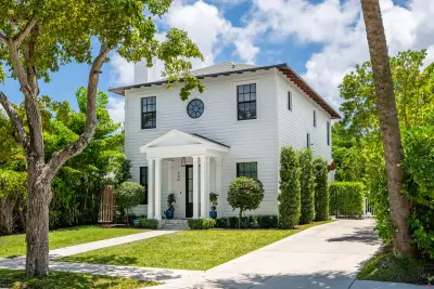 240 31st St, West Palm Beach: photo 1 of 33