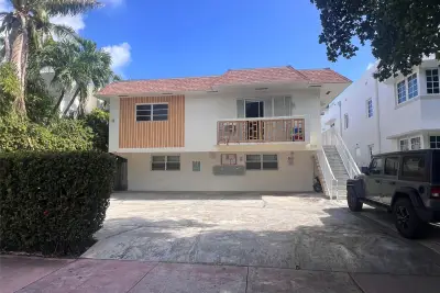 919 Michigan Ave #3, Miami Beach: photo 1 of 11