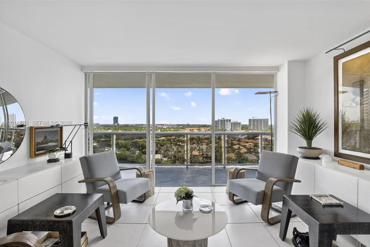 20505 E Country Club Dr #1431, Aventura: photo 1 of 38