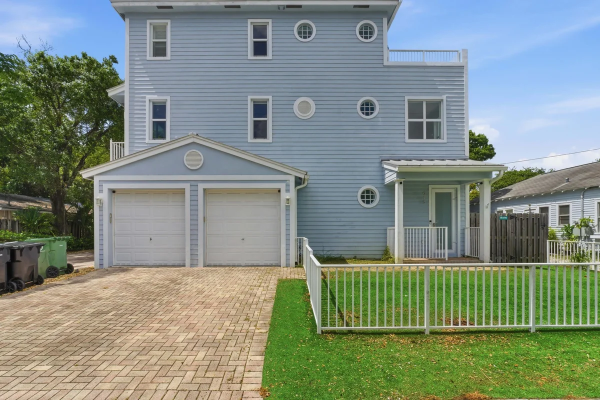 915 W Las Olas Blvd, Fort Lauderdale: photo 1 of 42