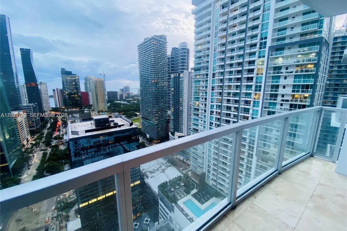 1060 Brickell Ave #3109, Miami: photo 1 of 19