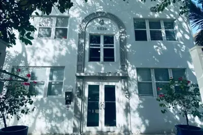1550 Drexel Ave #202, Miami Beach: photo 1 of 23