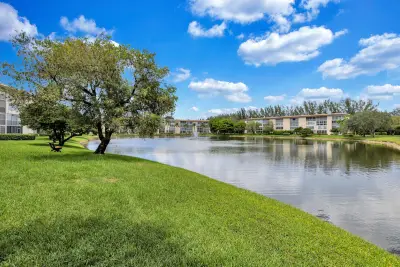 1902 Bermuda Cir #L2, Coconut Creek: photo 1 of 18