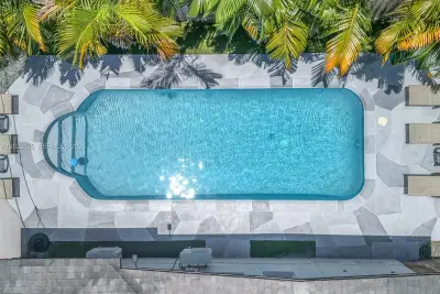 1109 NE 16th Ter, Fort Lauderdale: photo 1 of 47