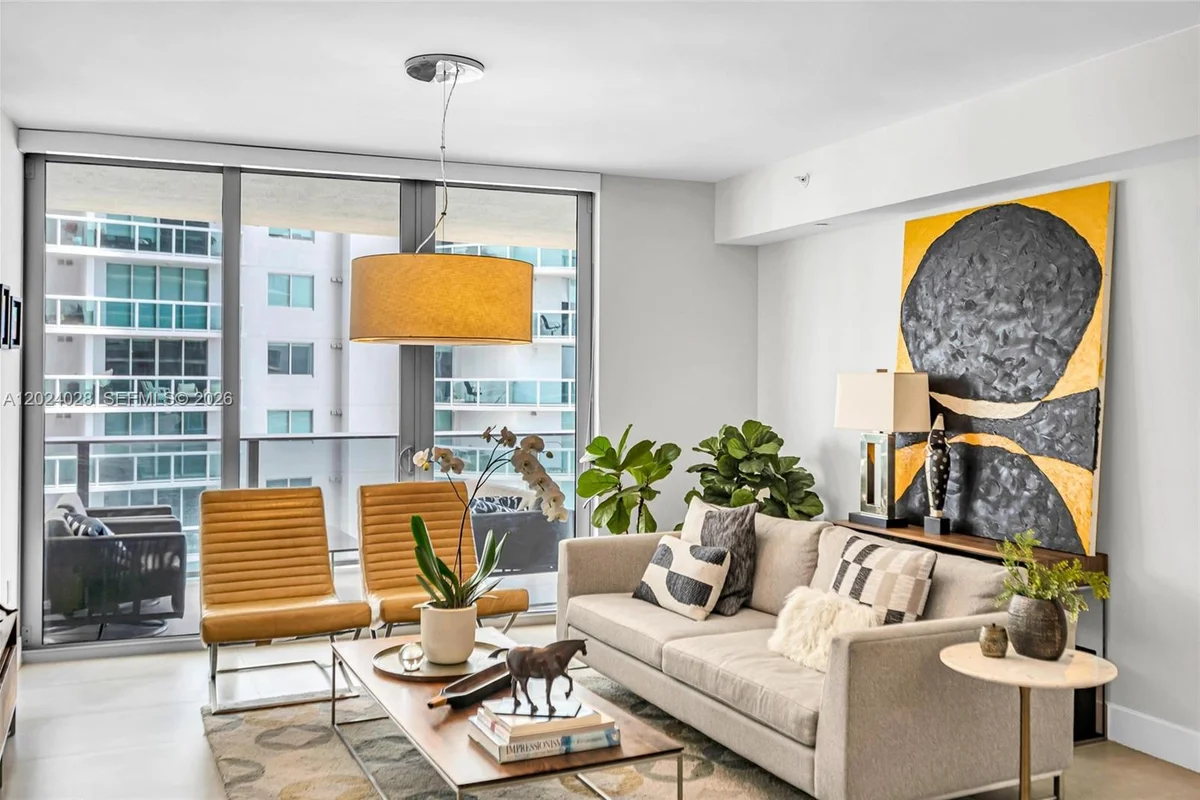 488 NE 18th St #2011, Miami: photo 1 of 52