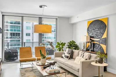 488 NE 18th St #2011, Miami: photo 1 of 52
