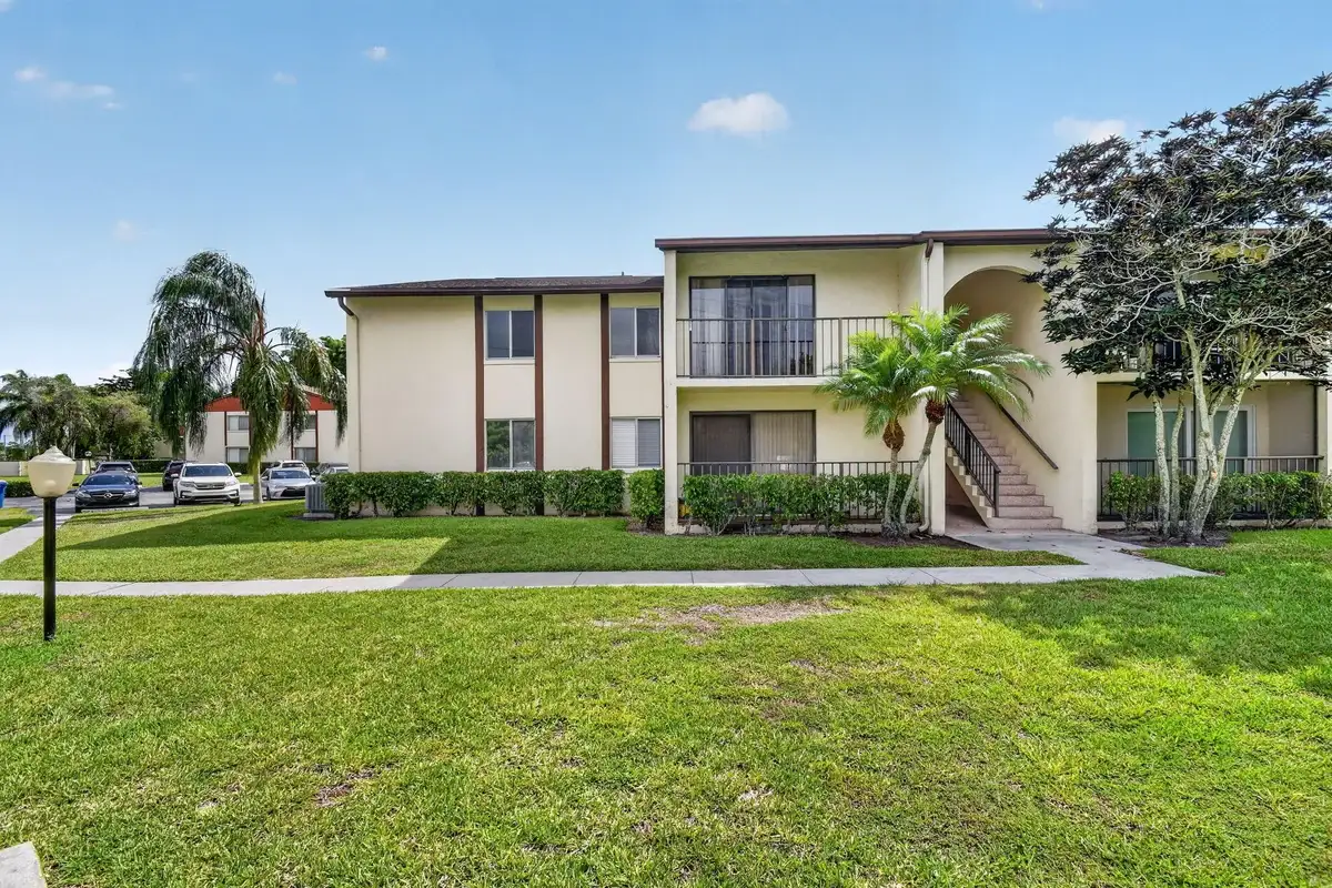 4991 Sable Pine Cir #C2, West Palm Beach: photo 1 of 60