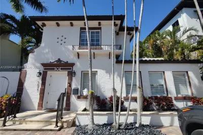 1823 S Bayshore Ln, Miami: photo 1 of 39