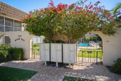 342 Southwind Dr #118, North Palm Beach: photo 1 of 38