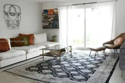 441 SE 3rd St #104, Dania Beach: photo 1 of 14