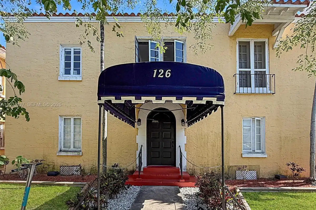 126 Mendoza Ave #7A, Coral Gables: photo 1 of 9