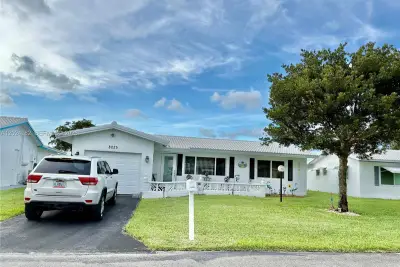 8225 NW 12th Ct, Plantation: photo 1 of 20