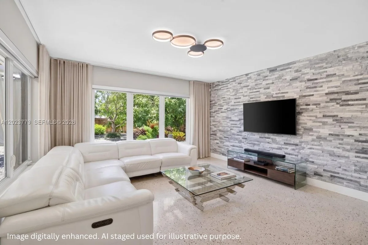 709 NW 9th Ct, Hallandale Beach: photo 1 of 67
