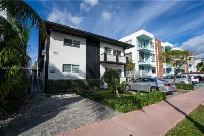 1120 Euclid Ave #6, Miami Beach: photo 1 of 13