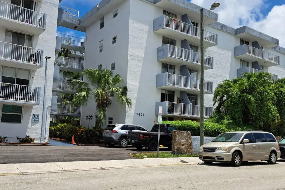 1801 S Treasure Dr, North Bay Village: photo 1 of 20