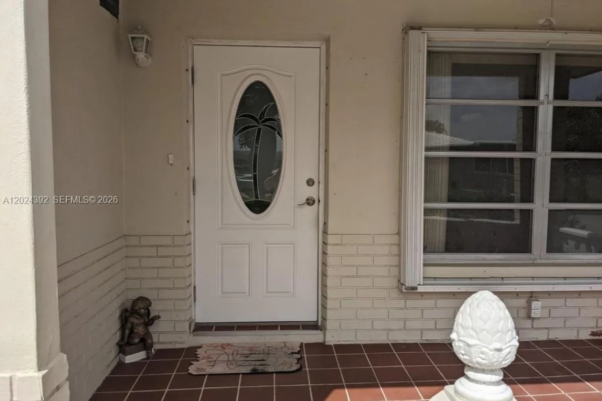 4709 NW 47th Ave, Tamarac: photo 1 of 5
