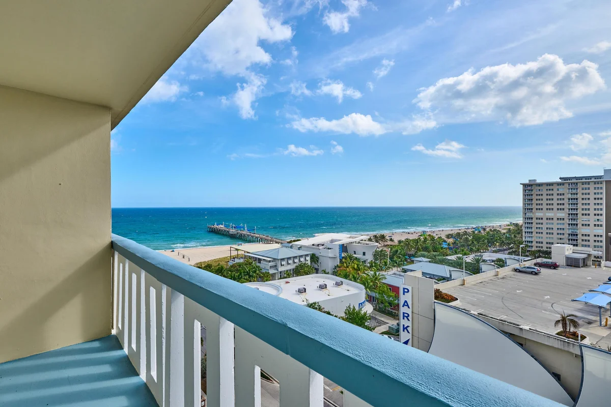 305 N Pompano Beach Blvd #1204, Pompano Beach: photo 1 of 44