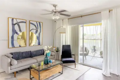 17230 NW 64th Ave, Miami Lakes: photo 1 of 34