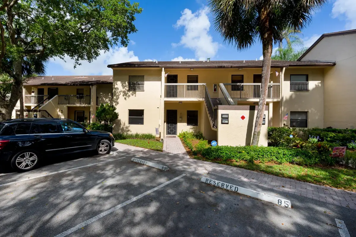 3077 Carambola Cir S, Coconut Creek: photo 1 of 17