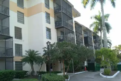 5570 NW 44th St #507A, Lauderhill: photo 1 of 17
