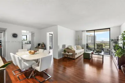 3300 NE 192nd St #1601, Aventura: photo 1 of 35