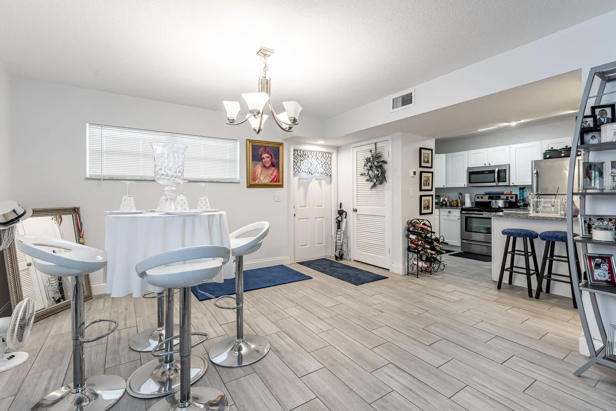 8911 S Hollybrook Blvd #306, Pembroke Pines: photo 1 of 50