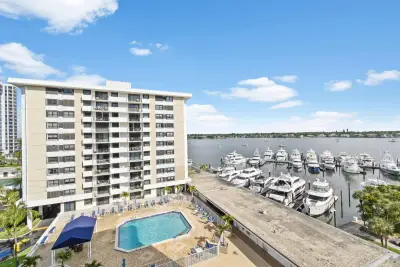 1200 Marine Way #601, North Palm Beach: photo 1 of 33