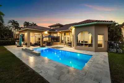 3381 Lago De Talavera, Lake Worth: photo 1 of 80