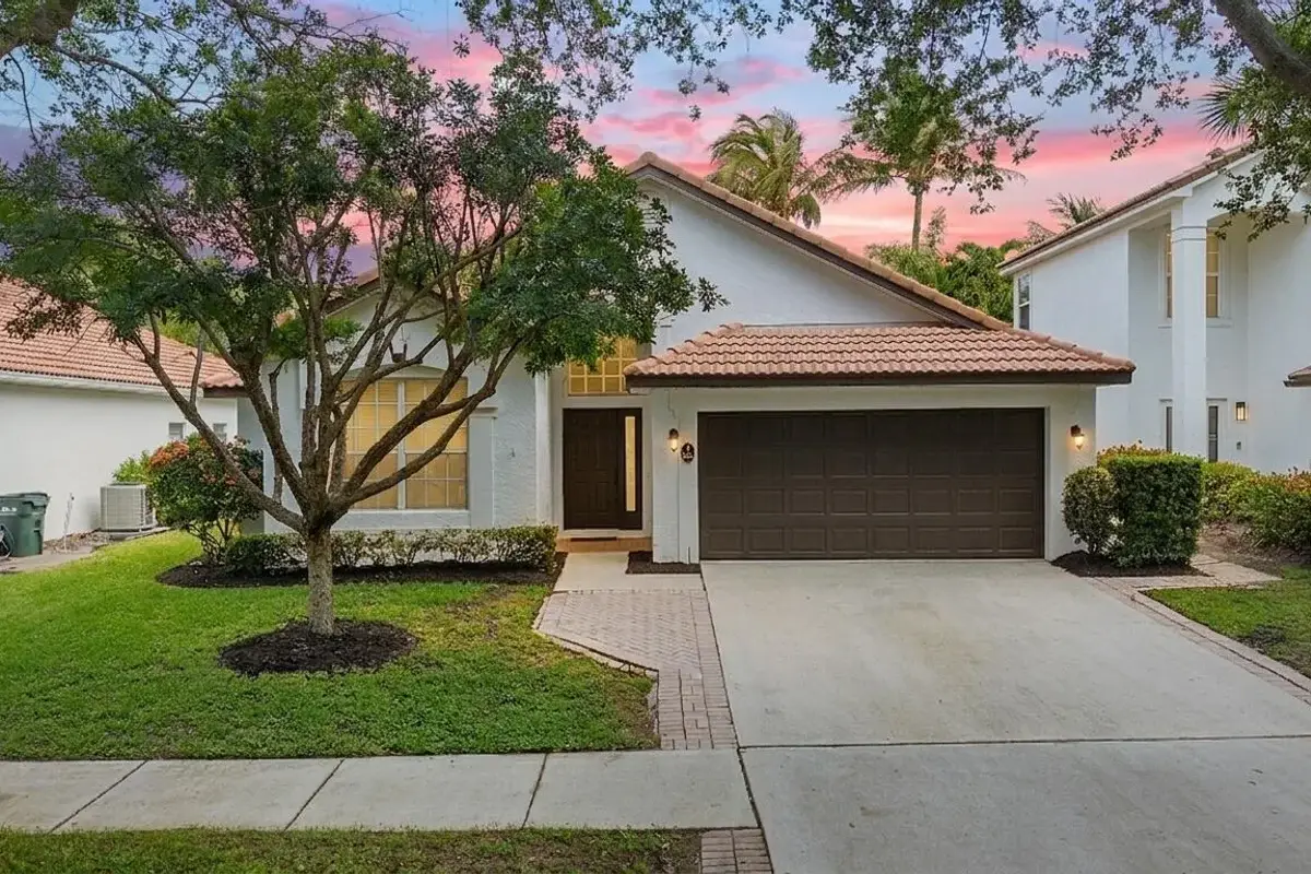 981 Delray Lakes Dr, Delray Beach: photo 1 of 17