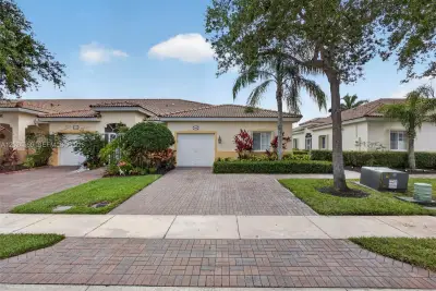 2368 Windjammer Way, West Palm Beach: photo 1 of 49