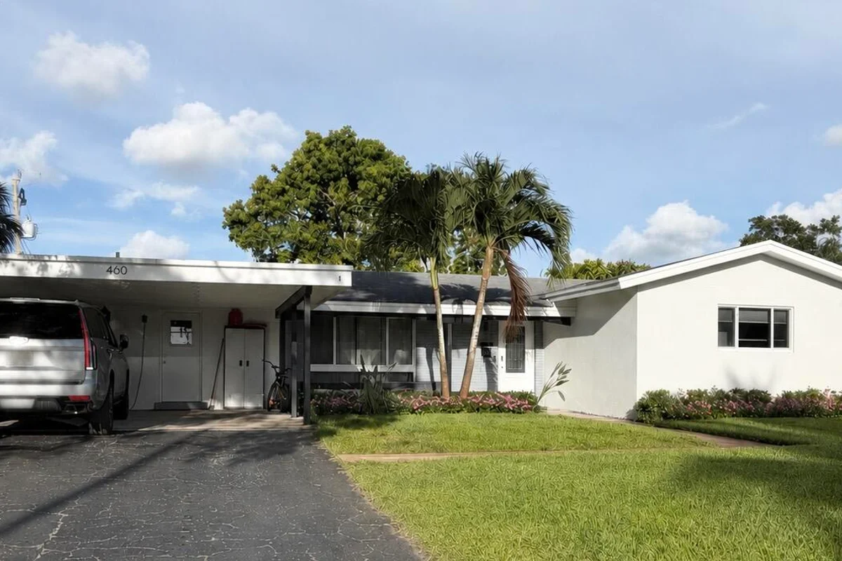 460 SW 55th Ave, Plantation: photo 1 of 10